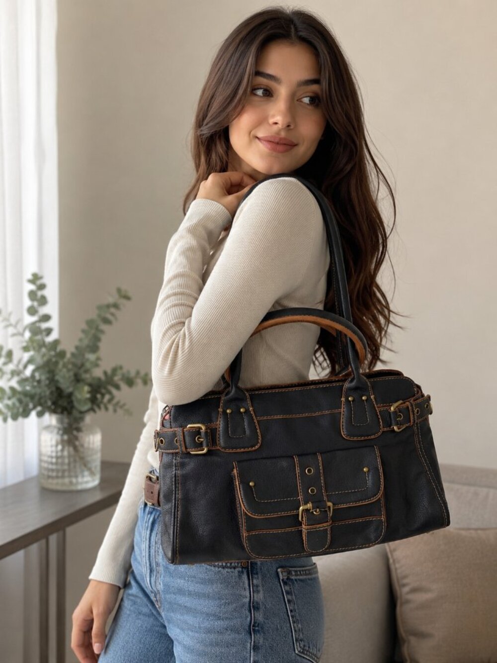 🏷Tommy HILFIGER VINTAGE Classic Black Leather Satchel with Tan Trim